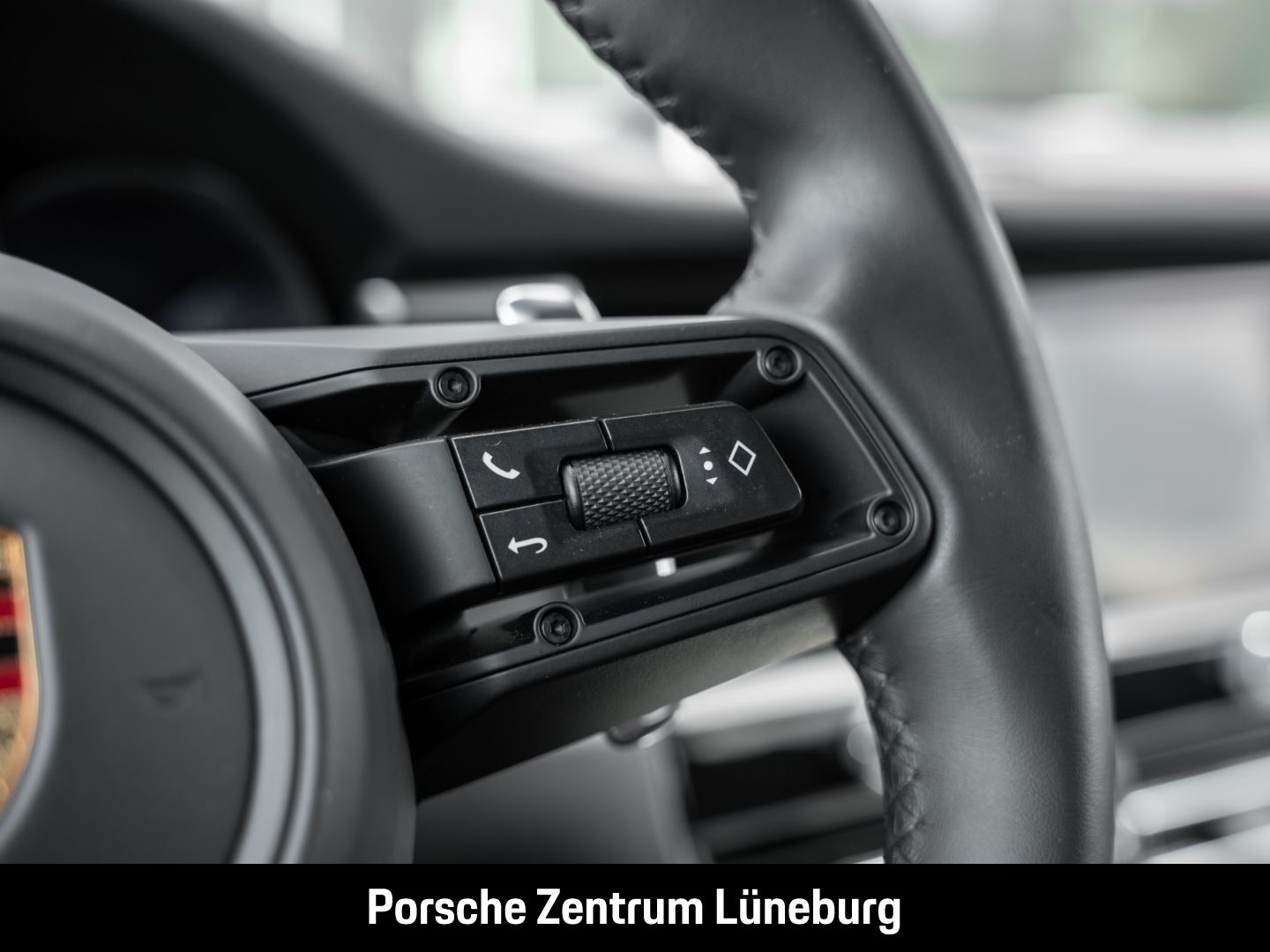 Porsche Macan GTS - Samsaru's Car Outlet
