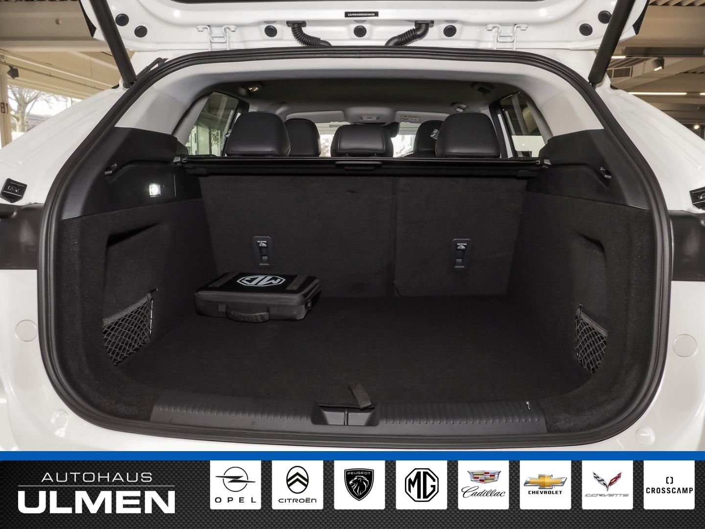 MG HS Luxury Finanzierunspreis Navi 360 Kamera LED