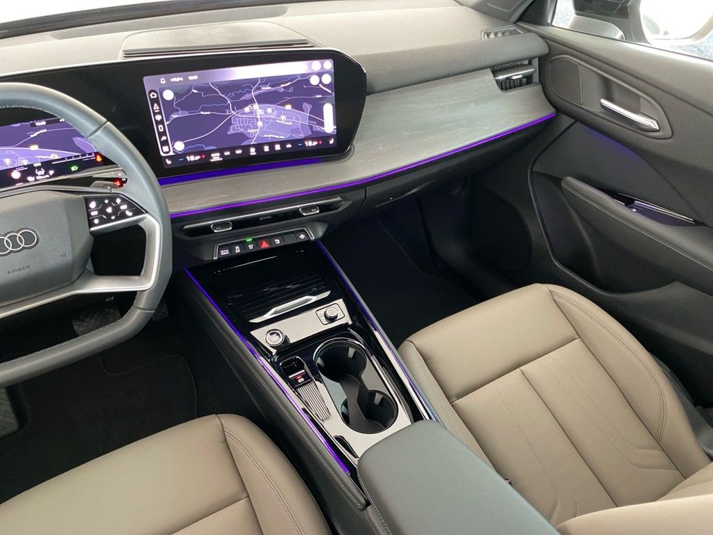 Audi Q3 SUV e-hybrid 200 kW S line AHK+RFK+ACC+MATRIX