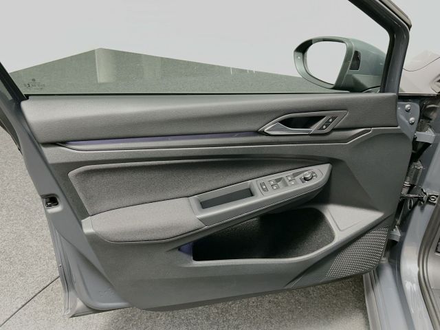 Volkswagen Golf VIII 2.0 TDI DSG GTD - Samsaru's Car Outlet