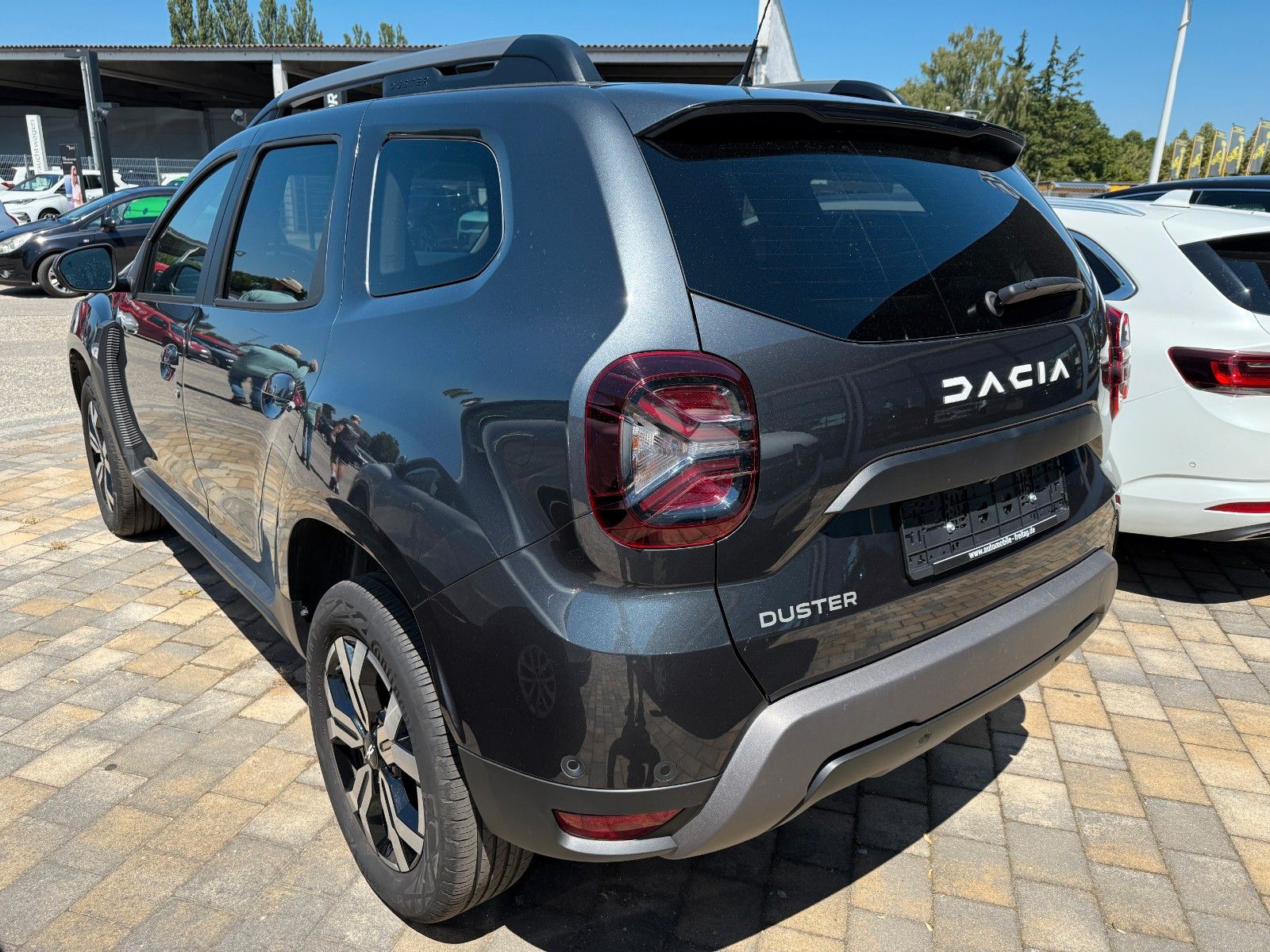 Dacia Duster II Journey TCe 150 EDC - Samsaru's Car Outlet