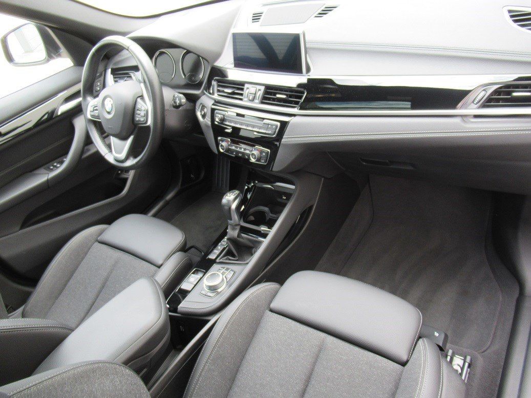 BMW X1 xDrive25e - Samsaru's Car Outlet