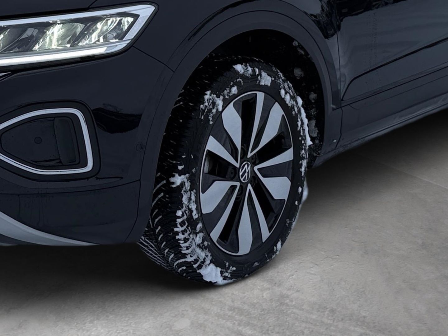 Volkswagen T-Roc Move 1.5 TSI - Samsaru's Car Outlet