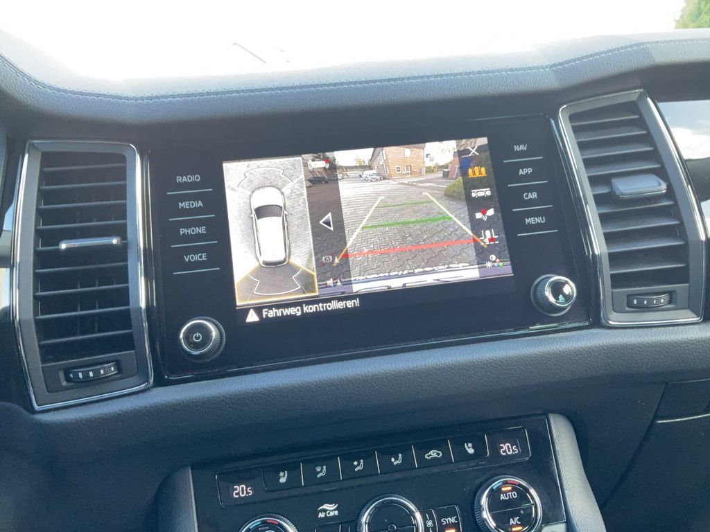 Skoda Kodiaq 4x4 L&K 2.0 TDI AHK Pano Navi 360 Grad Di