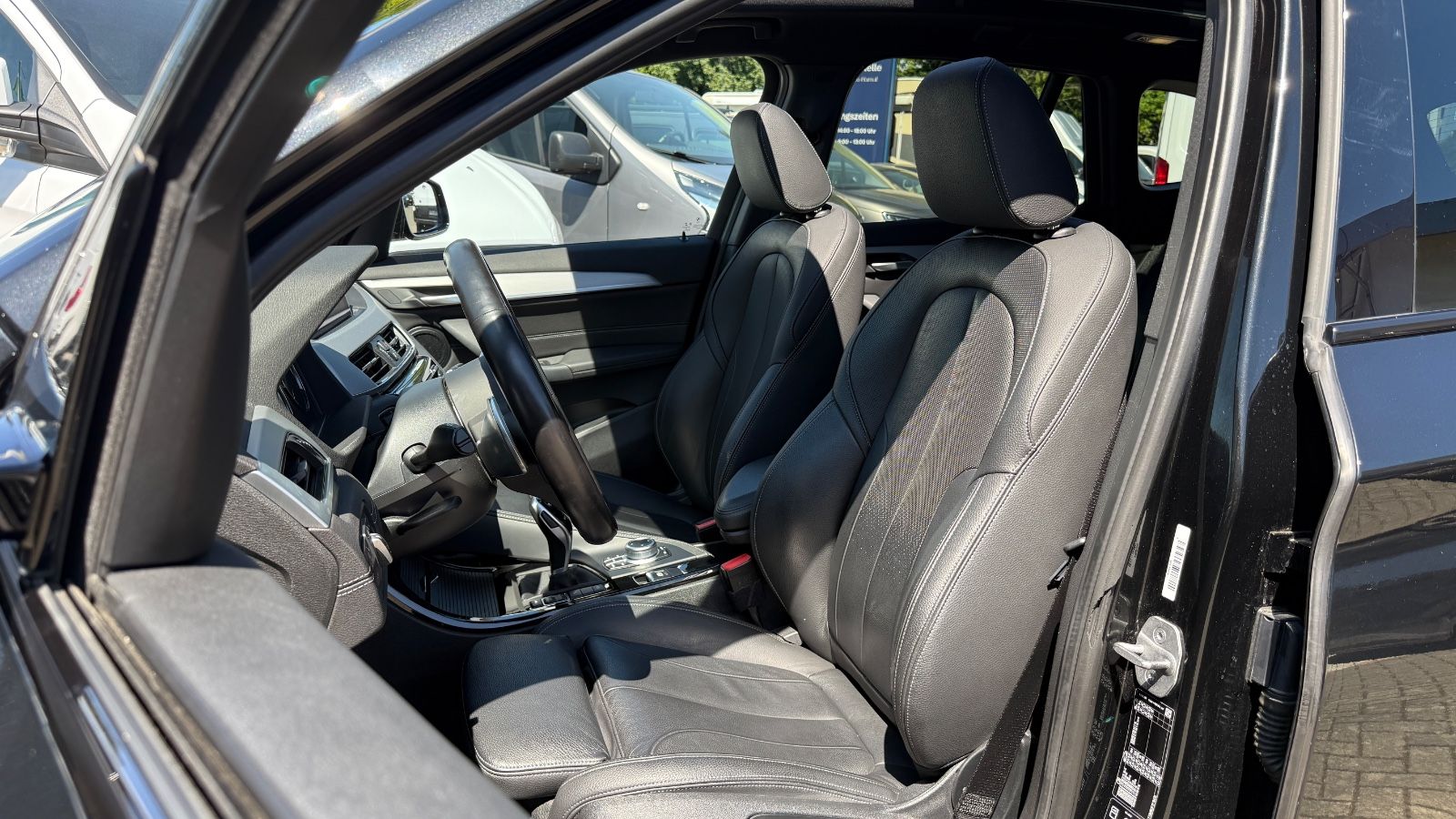 BMW X1 xDrive 20 d M Sport - Samsaru's Car Outlet