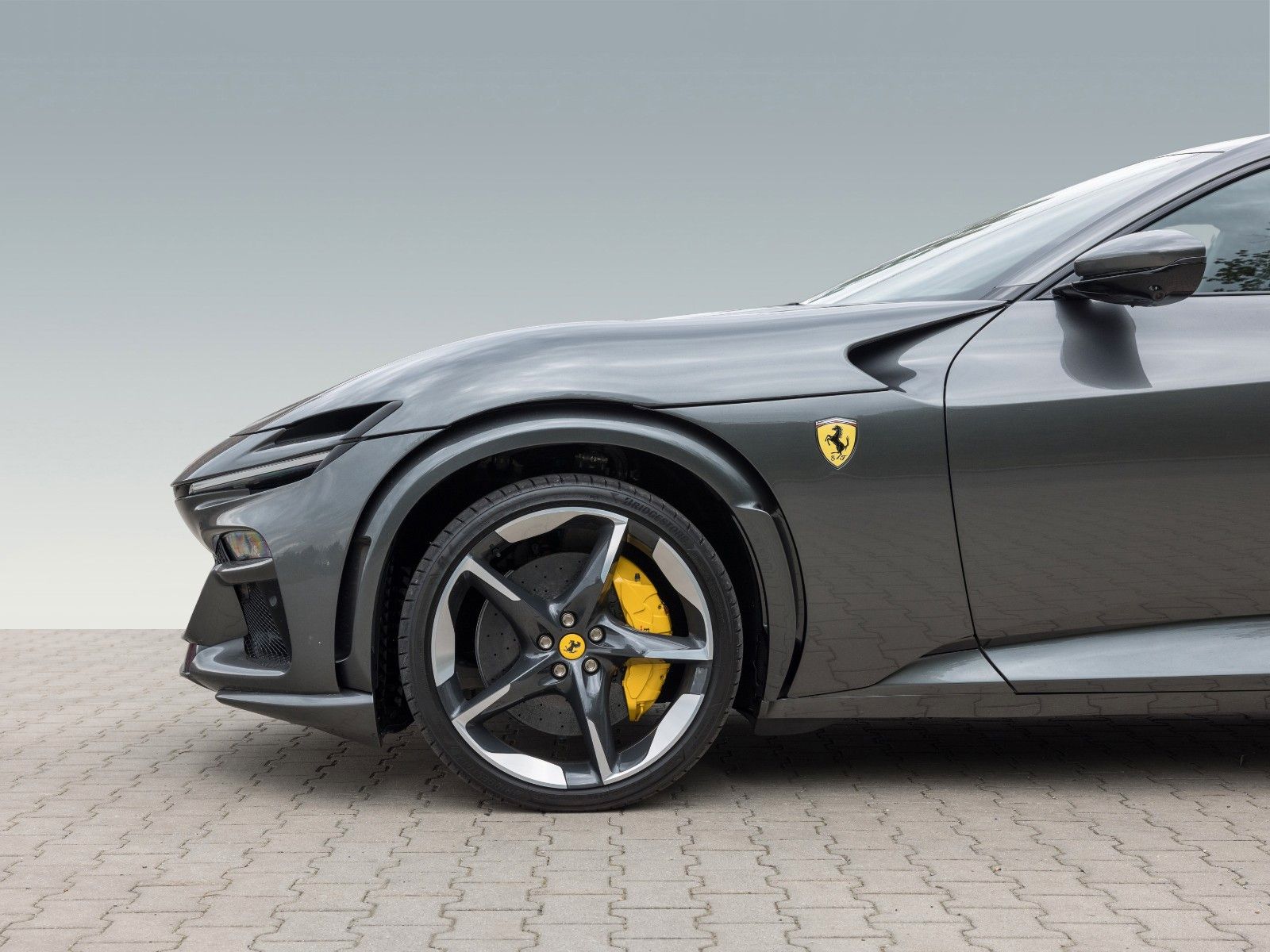 Ferrari Purosangue - Samsaru's Car Outlet
