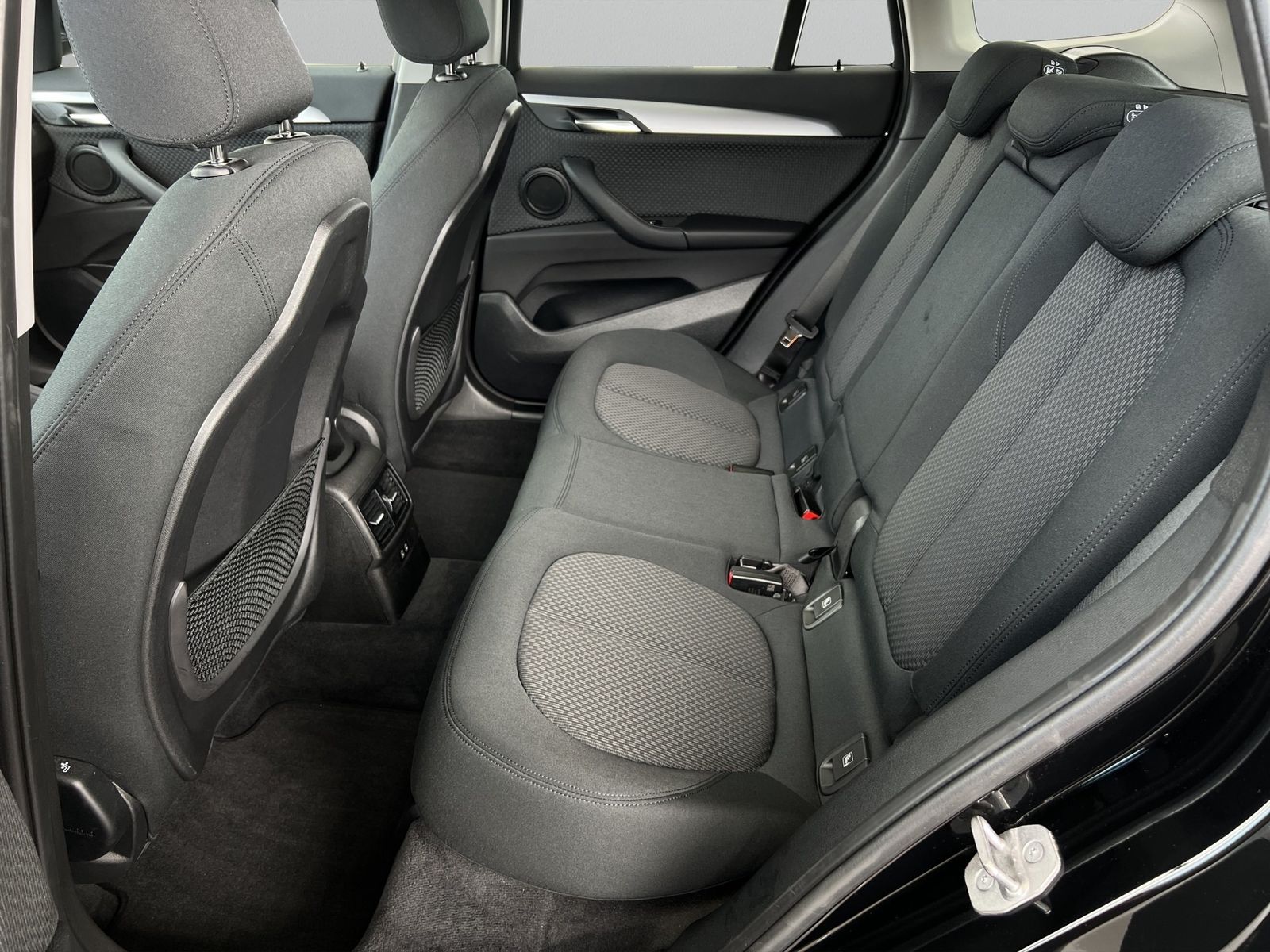 BMW X1 xDrive18d Advantage - Samsaru's Car Outlet