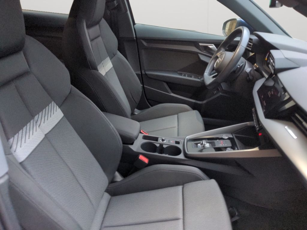 Audi A3 Sportback 30TFSI S tronic Advanced LED AHK Na