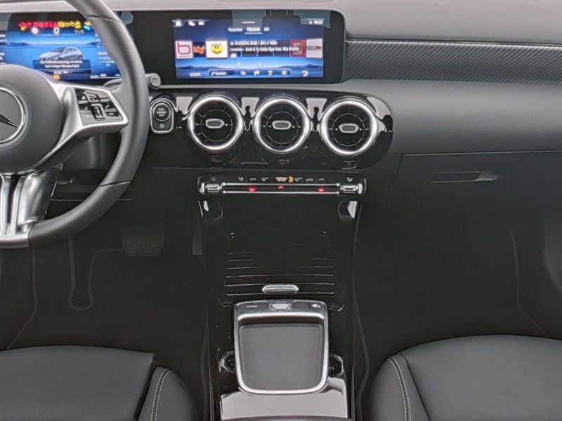Mercedes-Benz A 200 Progressive-Advanced - Samsaru's Car Outlet