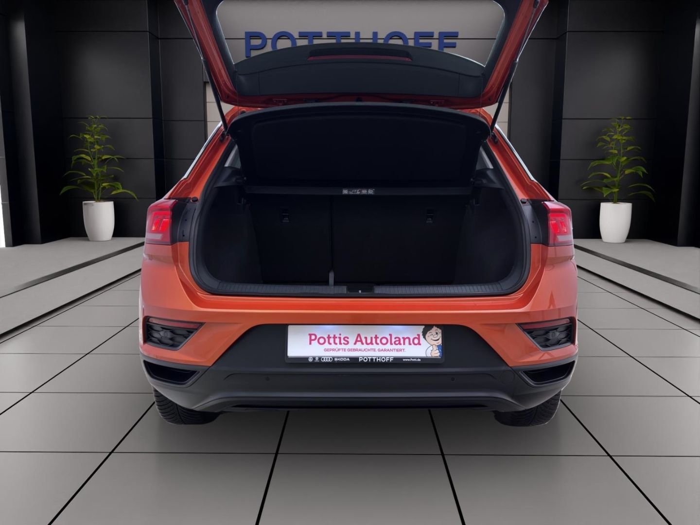Volkswagen T-Roc 1.0 TSI - Samsaru's Car Outlet