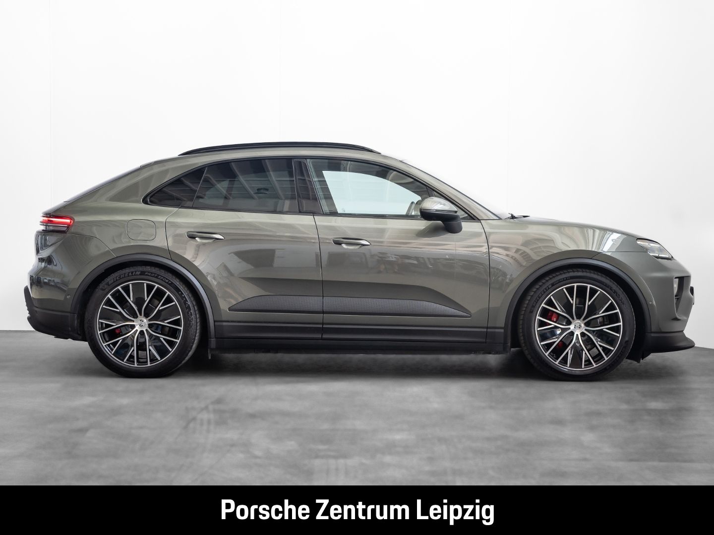 Porsche Macan 4S Vollleder Inno Luft HA-Lenkung AR-HUD B