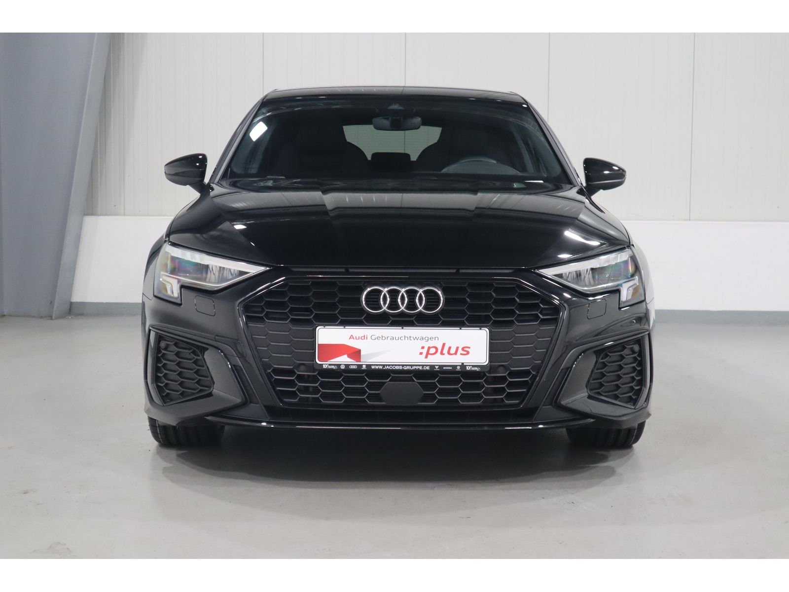 Audi A3 Sportback 35 TFSI S line - Samsaru's Car Outlet