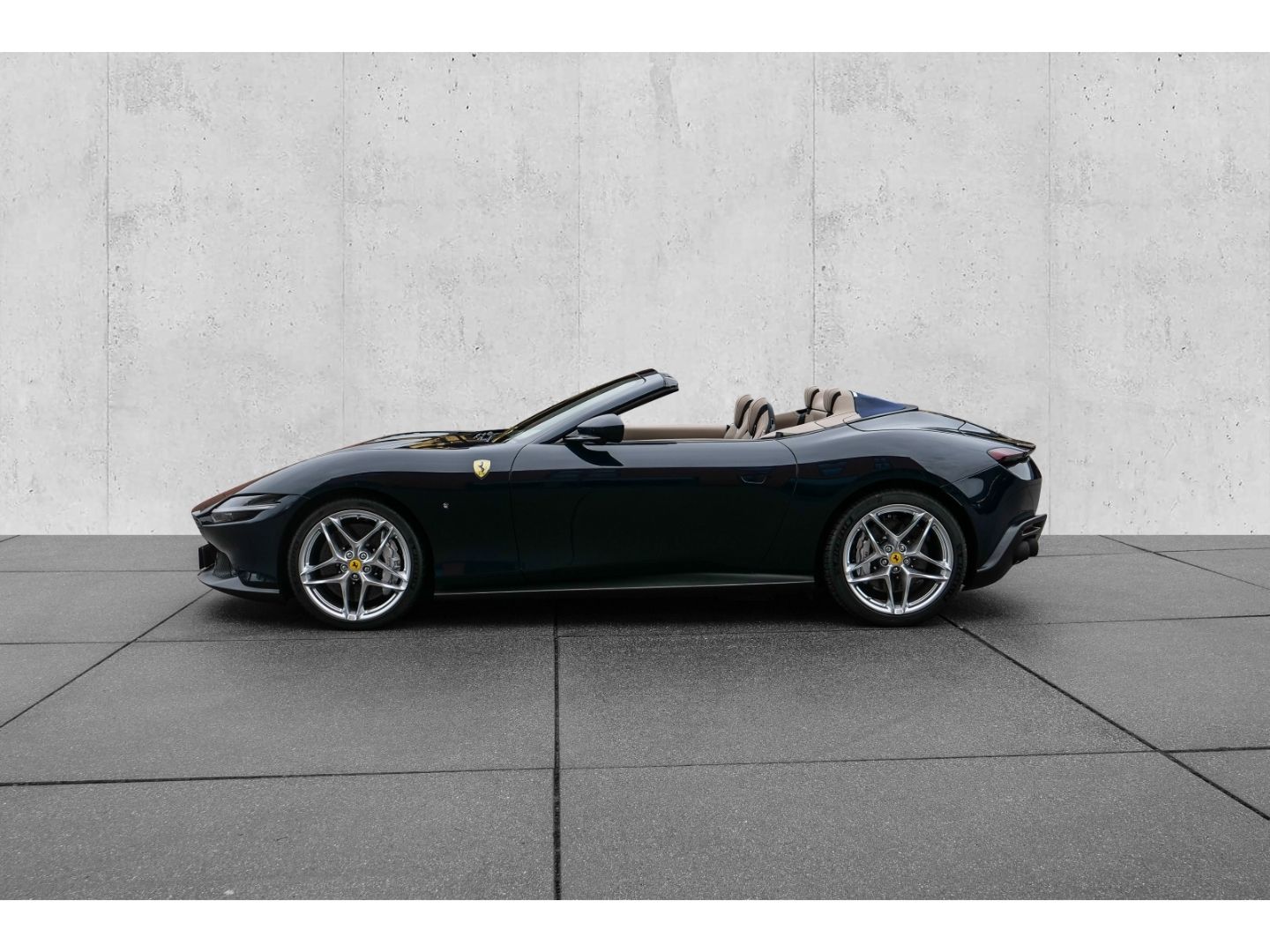 Ferrari Roma Spider - Samsaru's Car Outlet