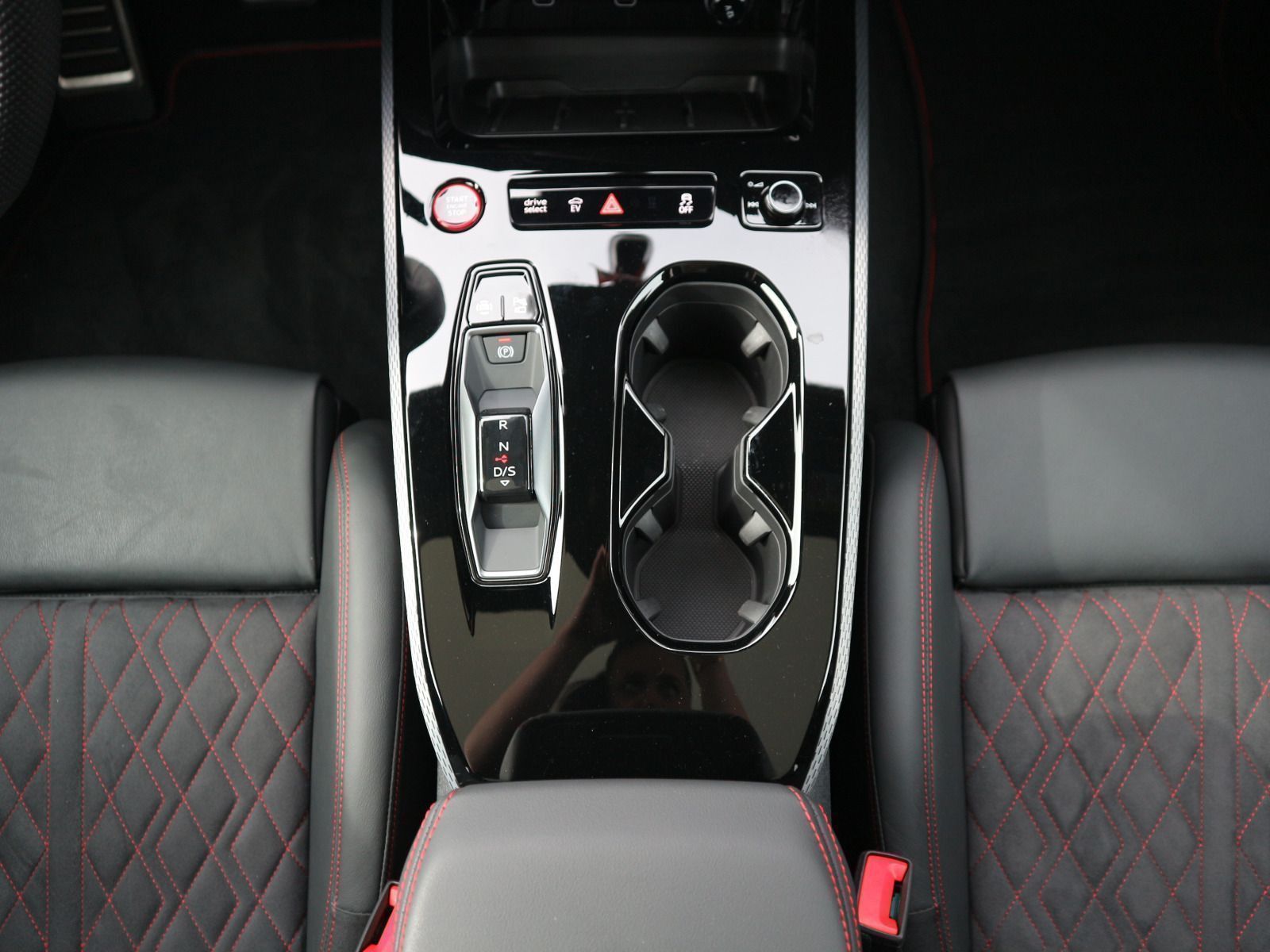 Audi A5 Avant TFSI e-hybrid quattro S line MATRIX*AHK