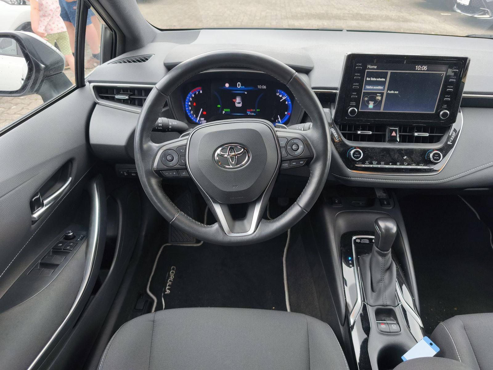 Toyota Corolla Touring Sports 2.0 Hybrid Team D *Allwet - Samsaru's Car Outlet