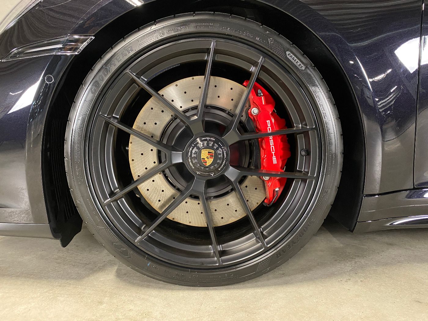 Porsche 992 (911) Carrera 4 GTS Cabrio | Liftsystem |