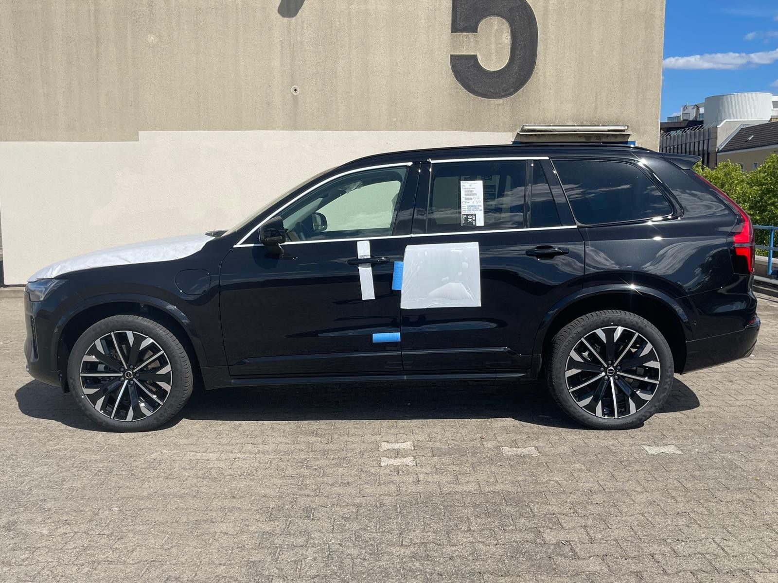Volvo XC 90 T8 PLUS AWD - Samsaru's Car Outlet