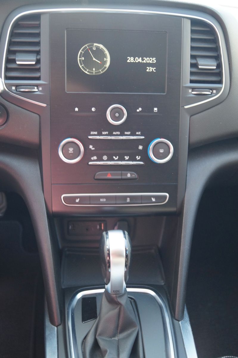 Renault Megane IV Grandtour Business Edition - Samsaru's Car Outlet