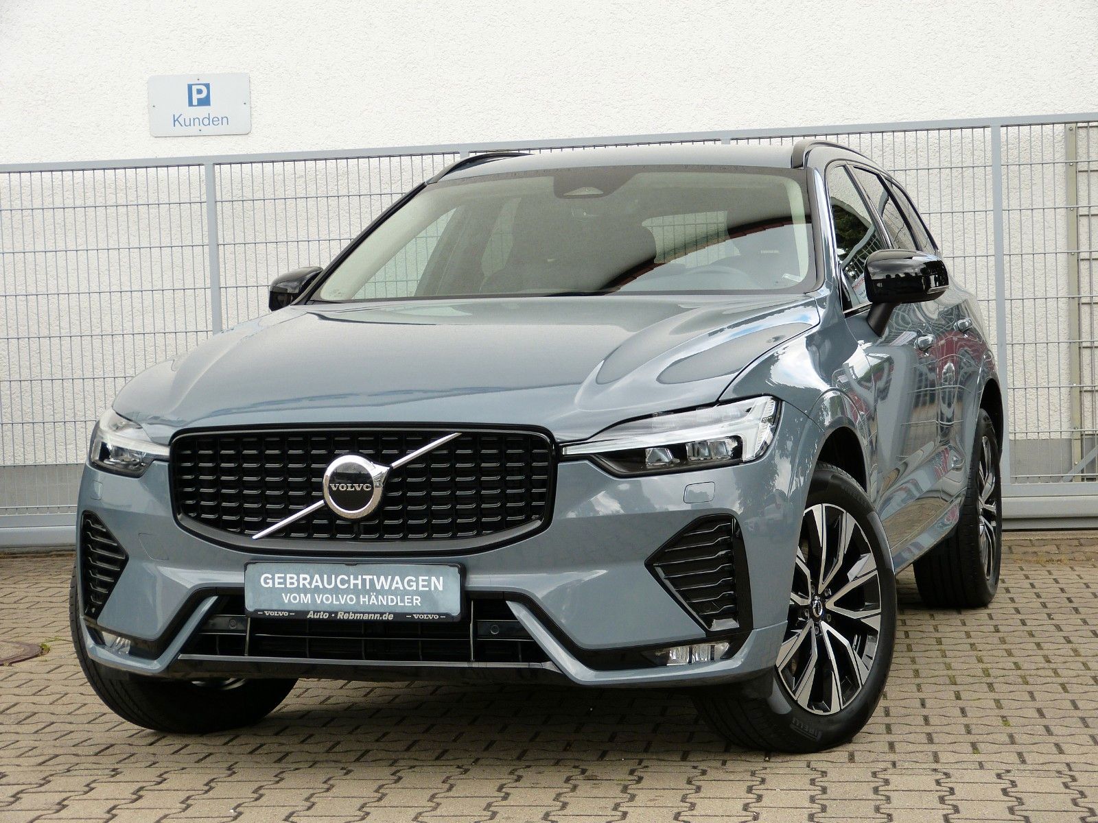 Volvo XC60 B4 Plus Dark AWD StdHz*ACC*AHK