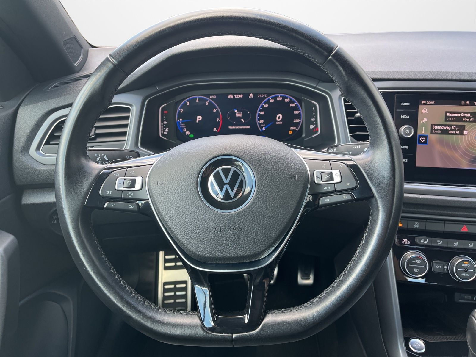 Volkswagen T-Roc 1.5 TSI DSG R-Line Black - Samsaru's Car Outlet