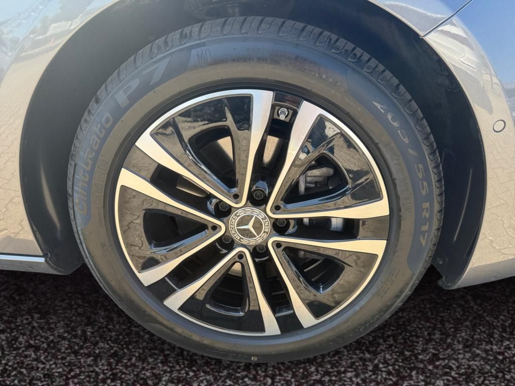 Mercedes-Benz A 180 7G-DCT Progressive - Samsaru's Car Outlet
