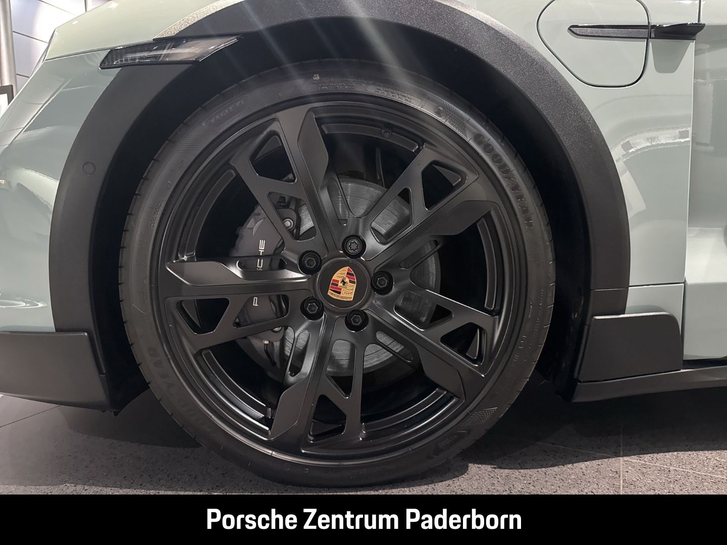 Porsche Taycan 4 Cross Turismo LED-Matrix Surround-View