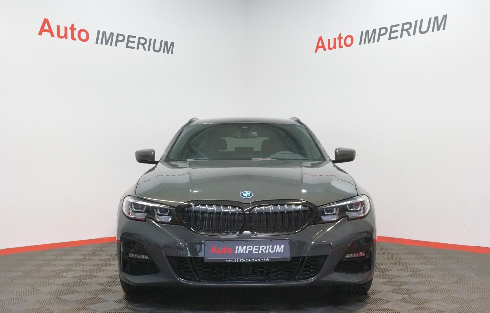 BMW 330 e xDrive M Sport - Samsaru's Car Outlet