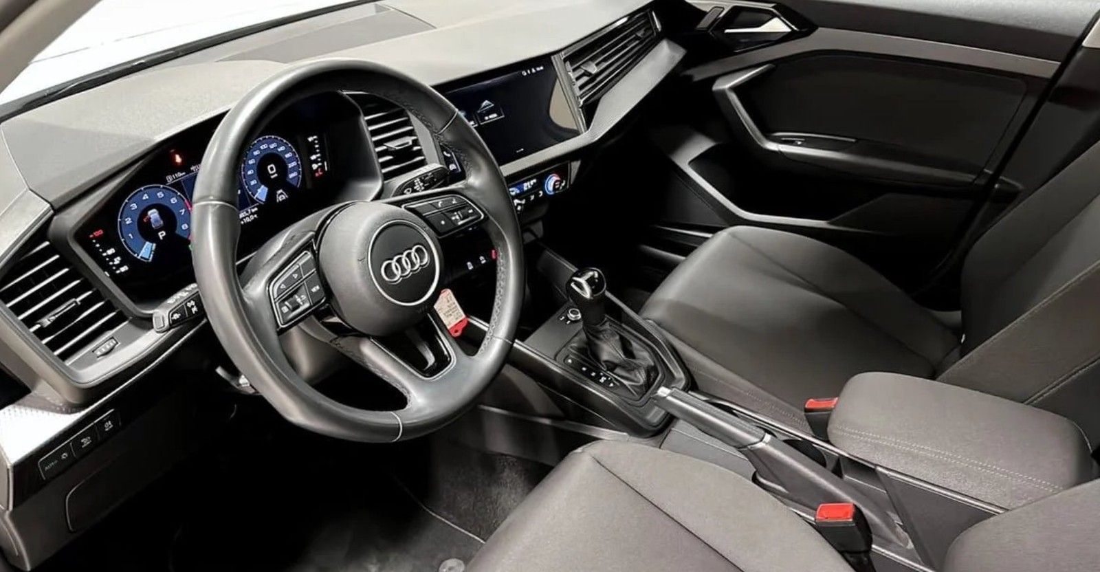 Audi A1 Sportback 35 TFSI - Samsaru's Car Outlet