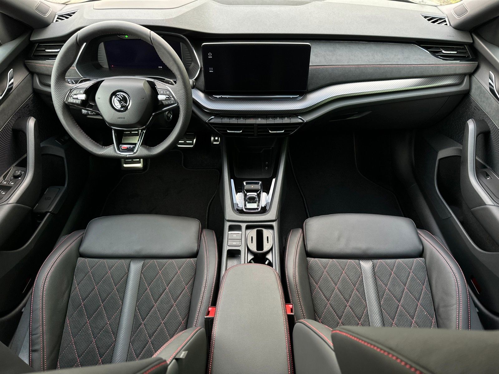 Skoda Octavia RS 2.0TSi DSG - Samsaru's Car Outlet