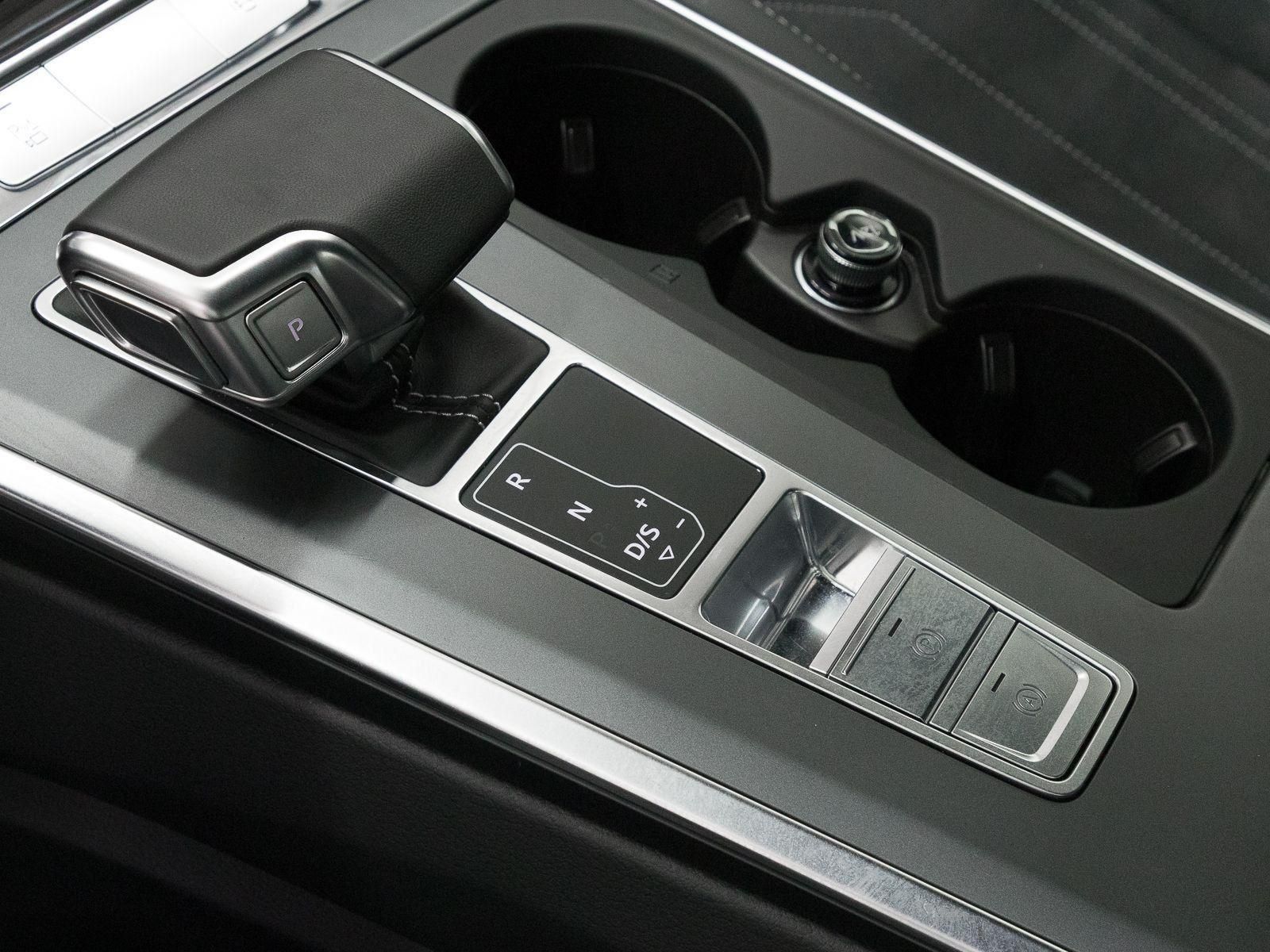 Audi A6 Avant 40 TDI Q S LINE - Samsaru's Car Outlet