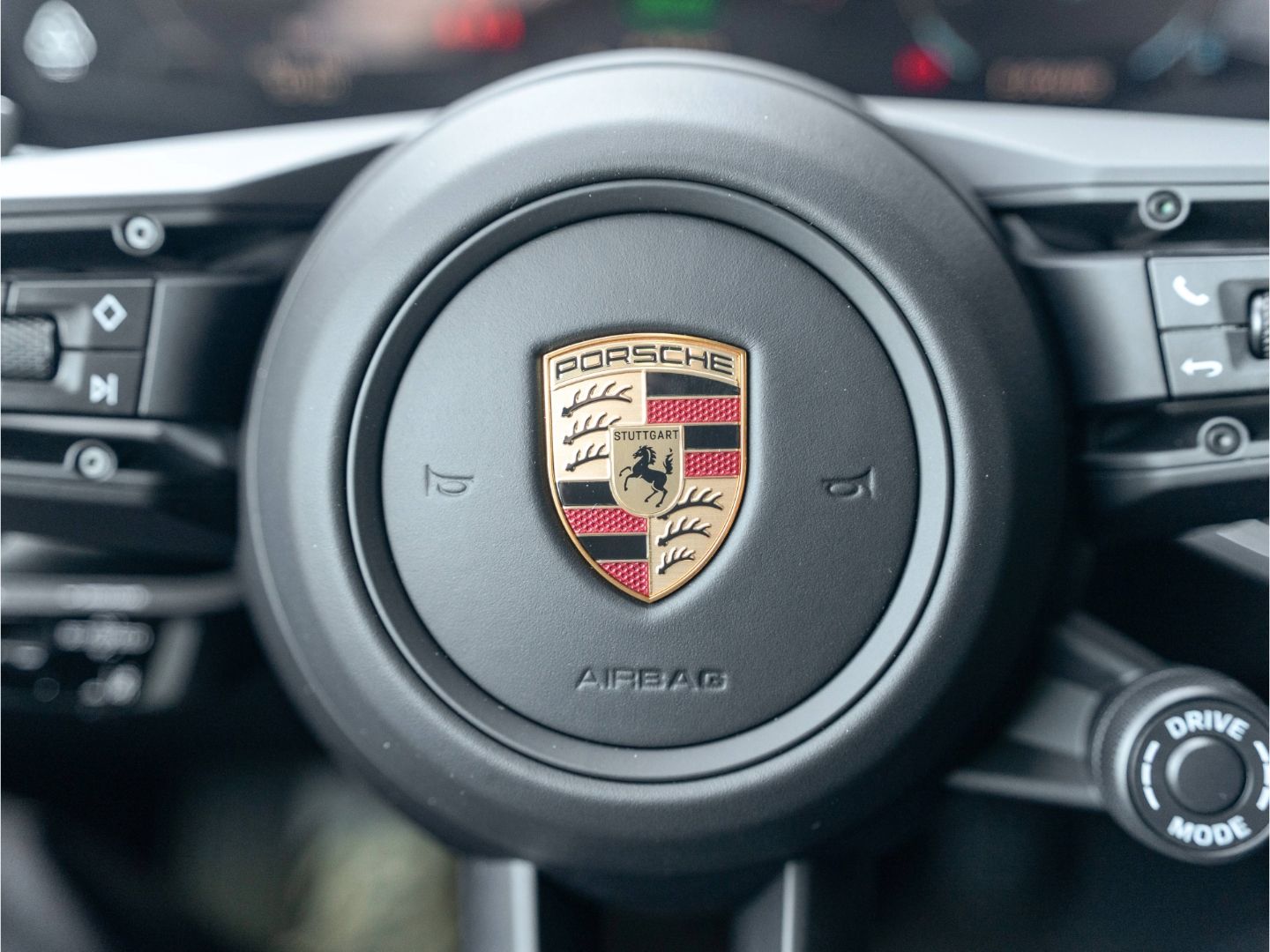 Porsche Cayenne E-Hybrid Hinterachslenkung BOSE HD-Matri