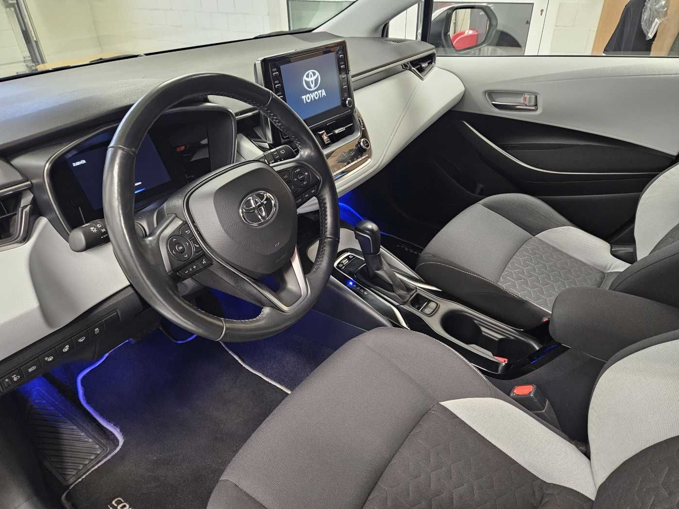 Toyota Corolla Touring Sports Hybrid - Samsaru's Car Outlet