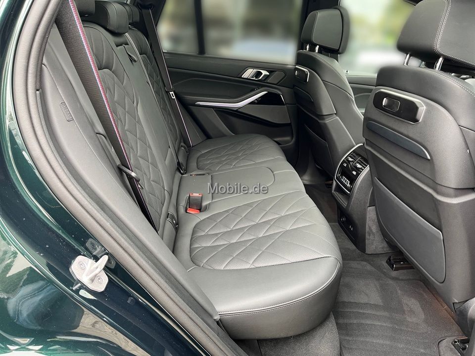 BMW X5 xDrive30d M Sport Individual 2-Achs Pano Sky!