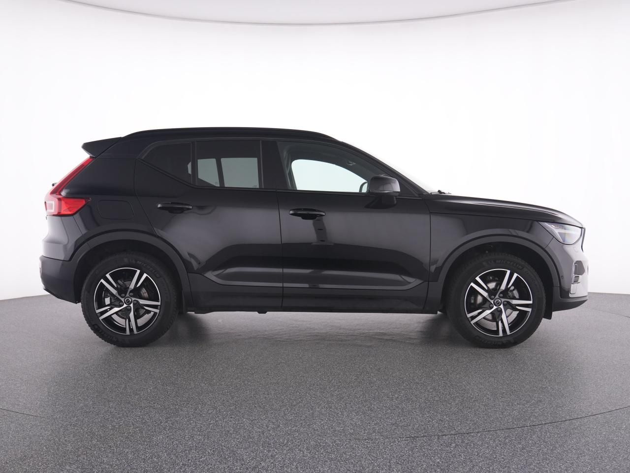 Volvo XC 40 T2 Plus - Samsaru's Car Outlet