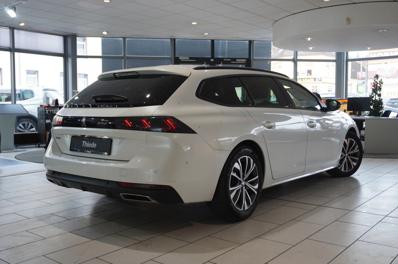 Peugeot 508 SW 1.2T ALLURE PACK - Samsaru's Car Outlet