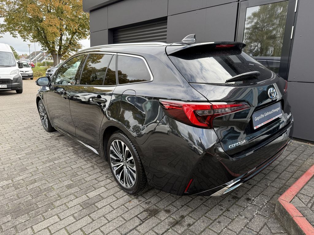 Toyota Corolla Touring Sports 1.8 Hybrid Team D