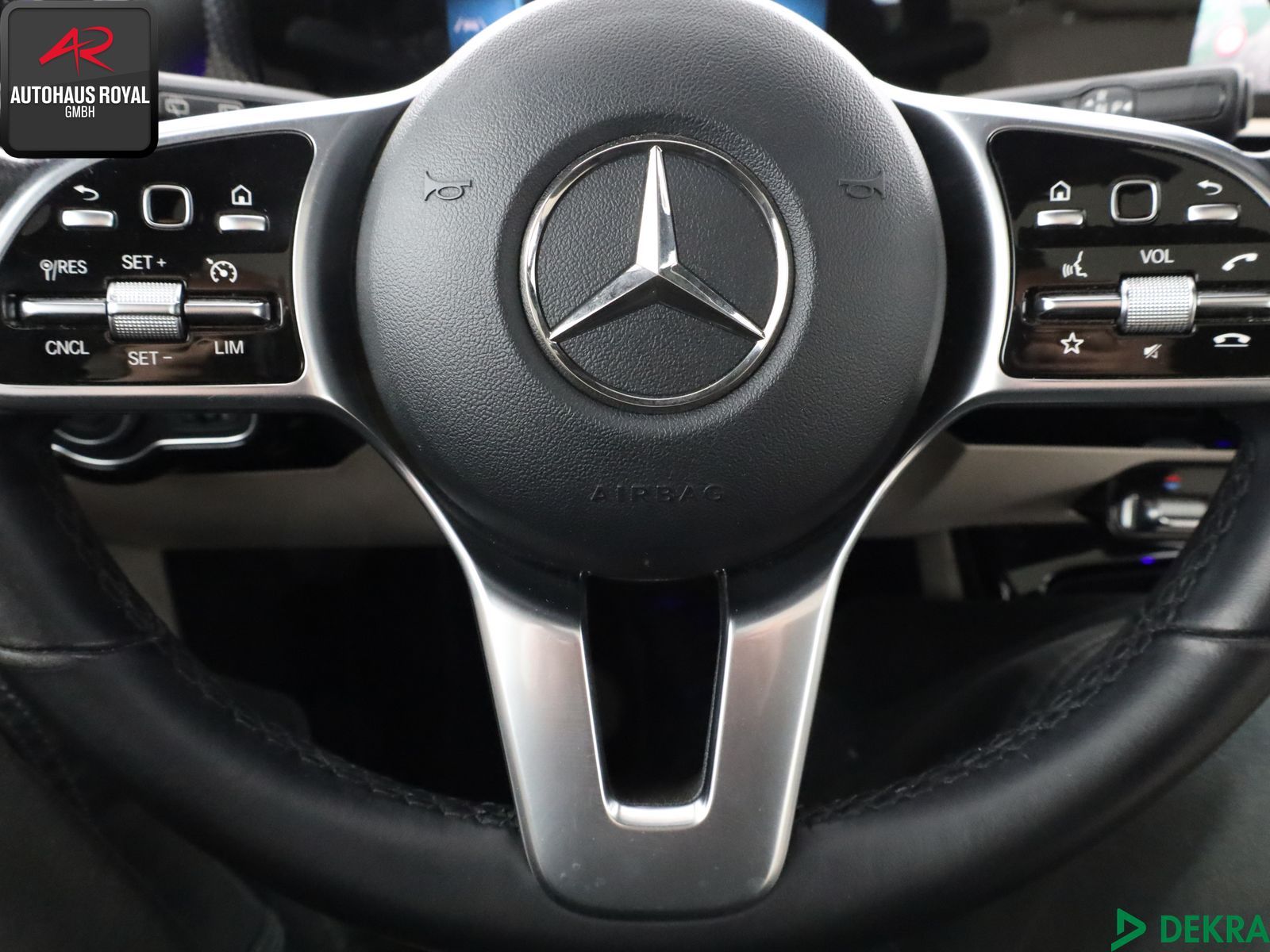 Mercedes-Benz CLA 200 Shooting Brake d 4M - Samsaru's Car Outlet