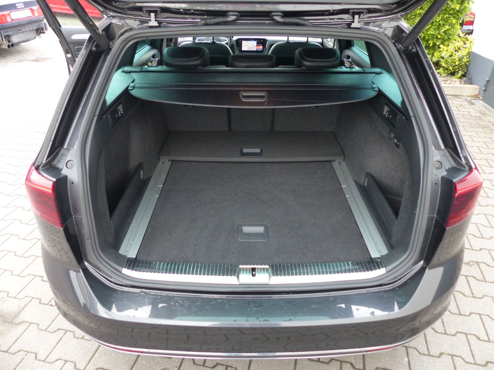 Volkswagen Passat Variant Elegance 2.0 TDI,Pano,AHK,Matrix