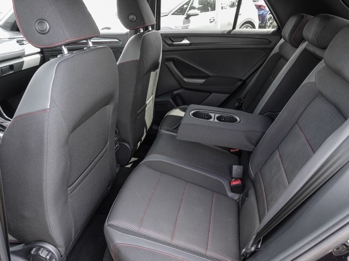 Volkswagen T-ROC 1.5 TSI DSG Sport - Samsaru's Car Outlet