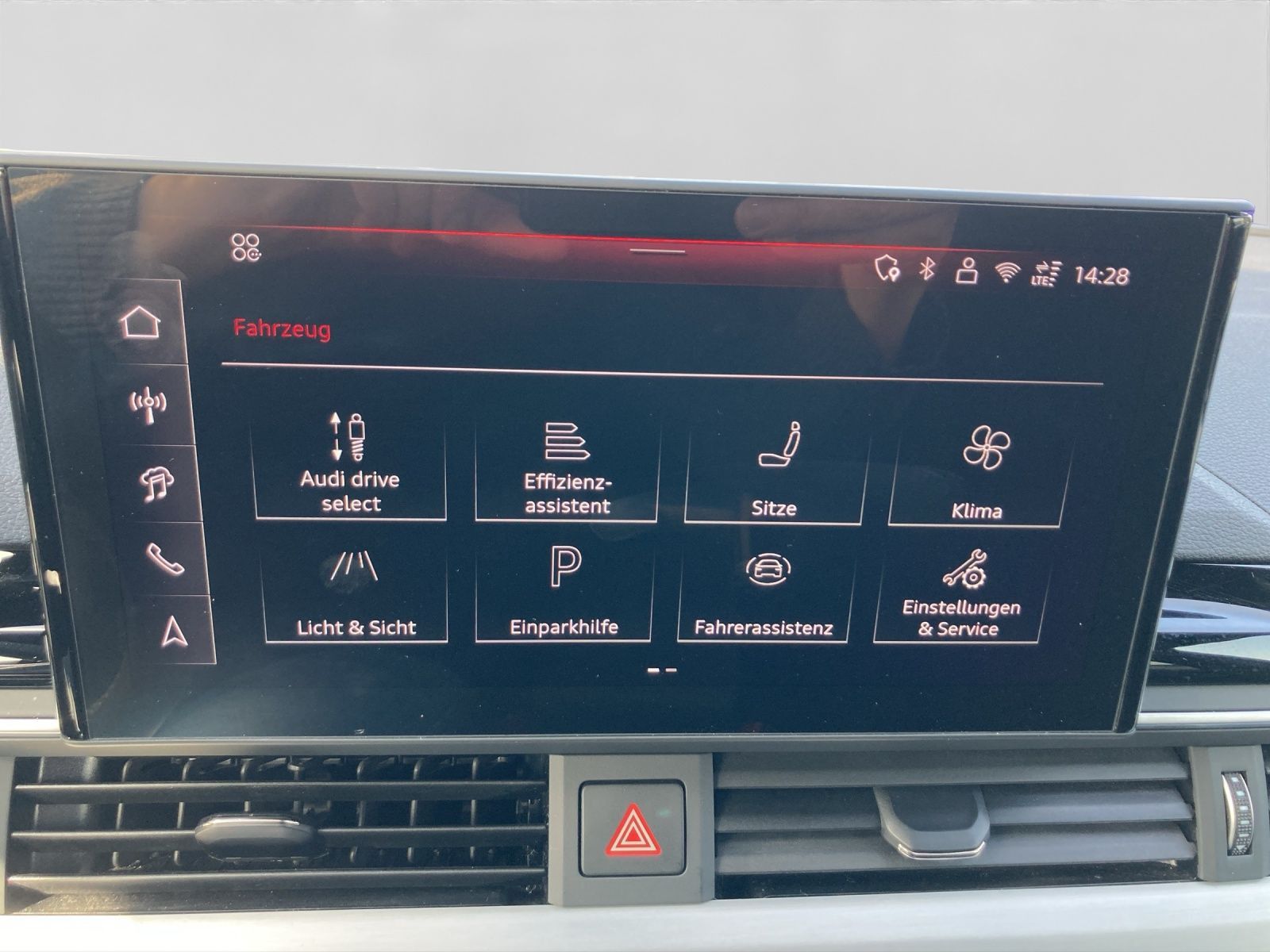 Audi A4 Avant 40 TFSI Q 2x S LINE AHK MATRIX-LED LM19