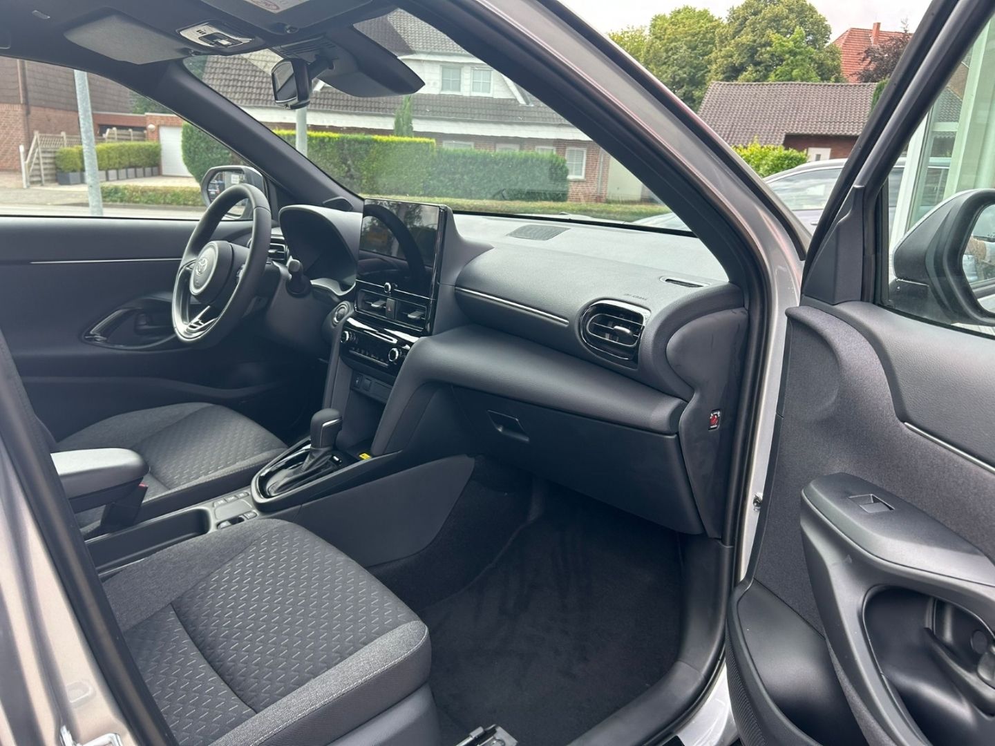 Toyota Yaris Cross Teamplayer 1.5l Hybrid Navi LED SHZ