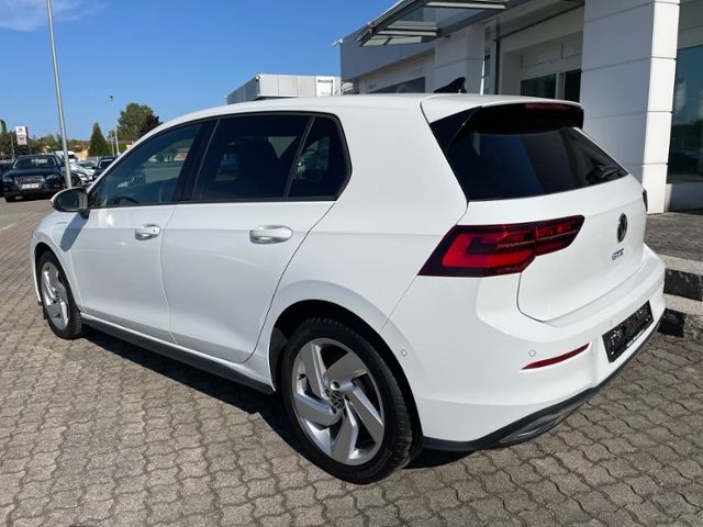 Volkswagen Golf VIII GTE 1.4 eHybrid DSG - Samsaru's Car Outlet