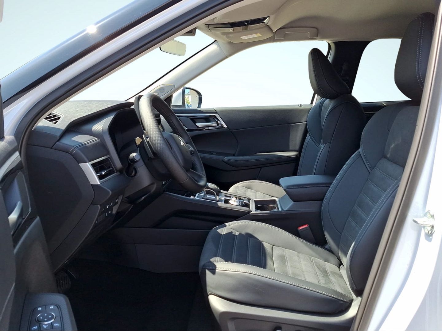 Mitsubishi Plug-in Hybrid Outlander PHEV Intro Edition 2,4l