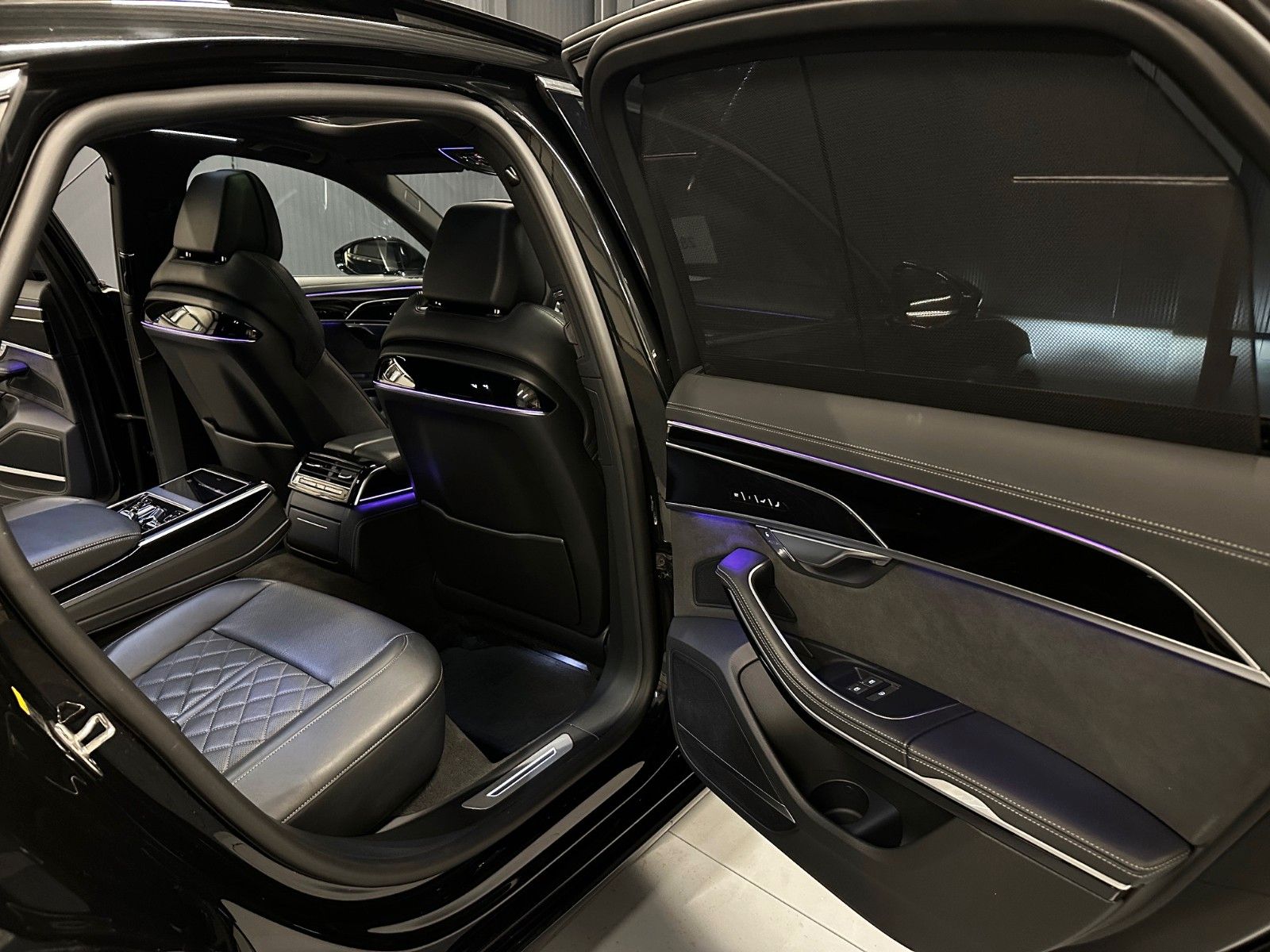 Audi A8 50 TDI quattro S-Line - Samsaru's Car Outlet