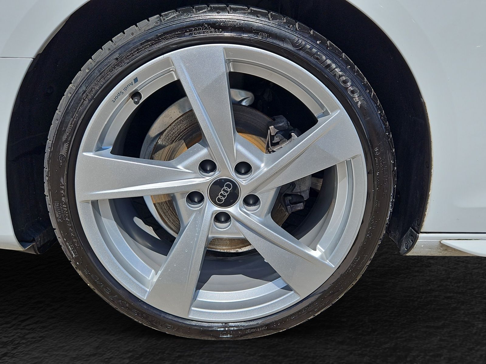 Audi A4 Avant 35 TFSI S tronic S line - Samsaru's Car Outlet
