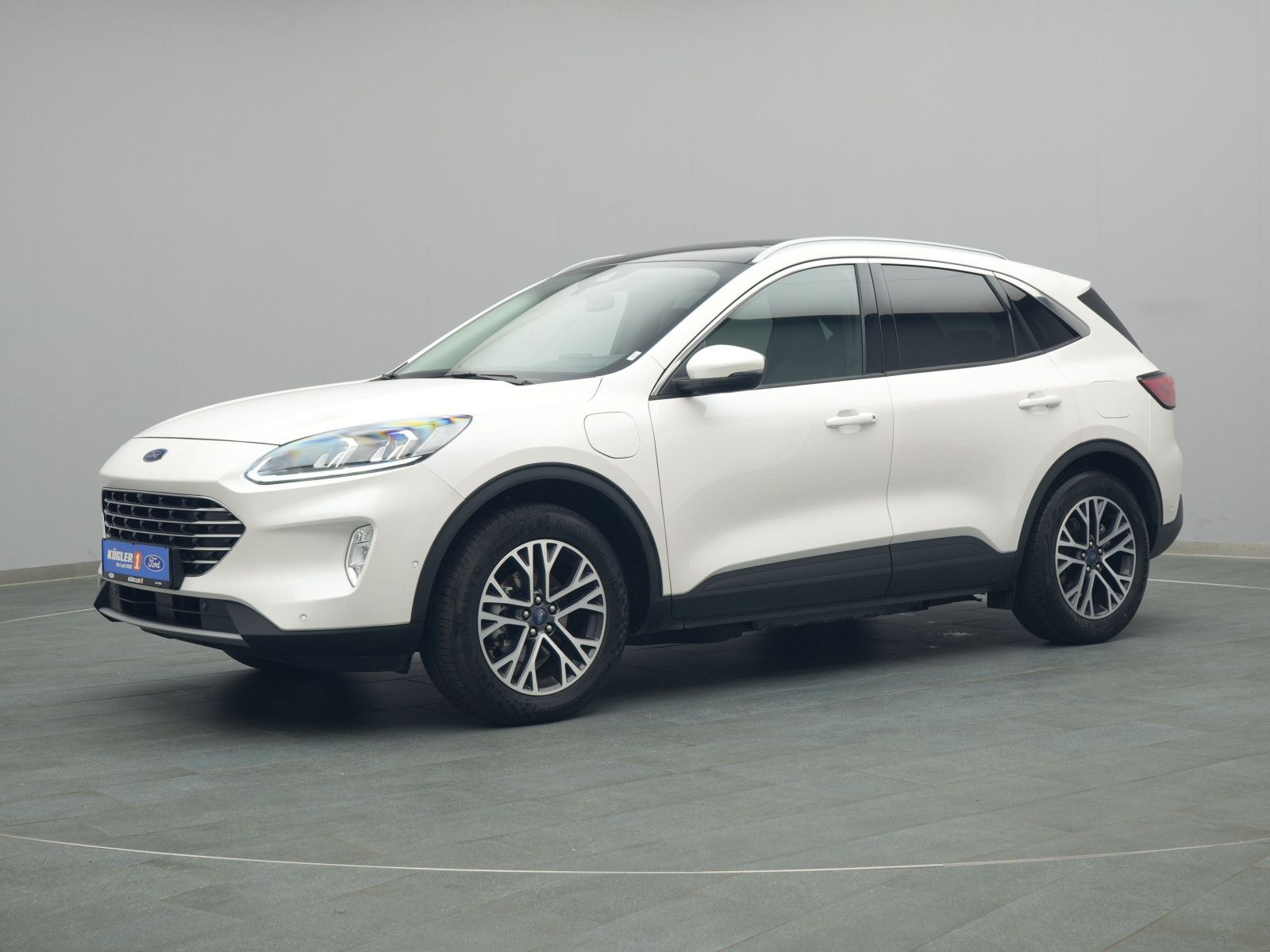 Ford Kuga Titanium X 225PS Plug-in-Hybrid Aut. - Samsaru's Car Outlet