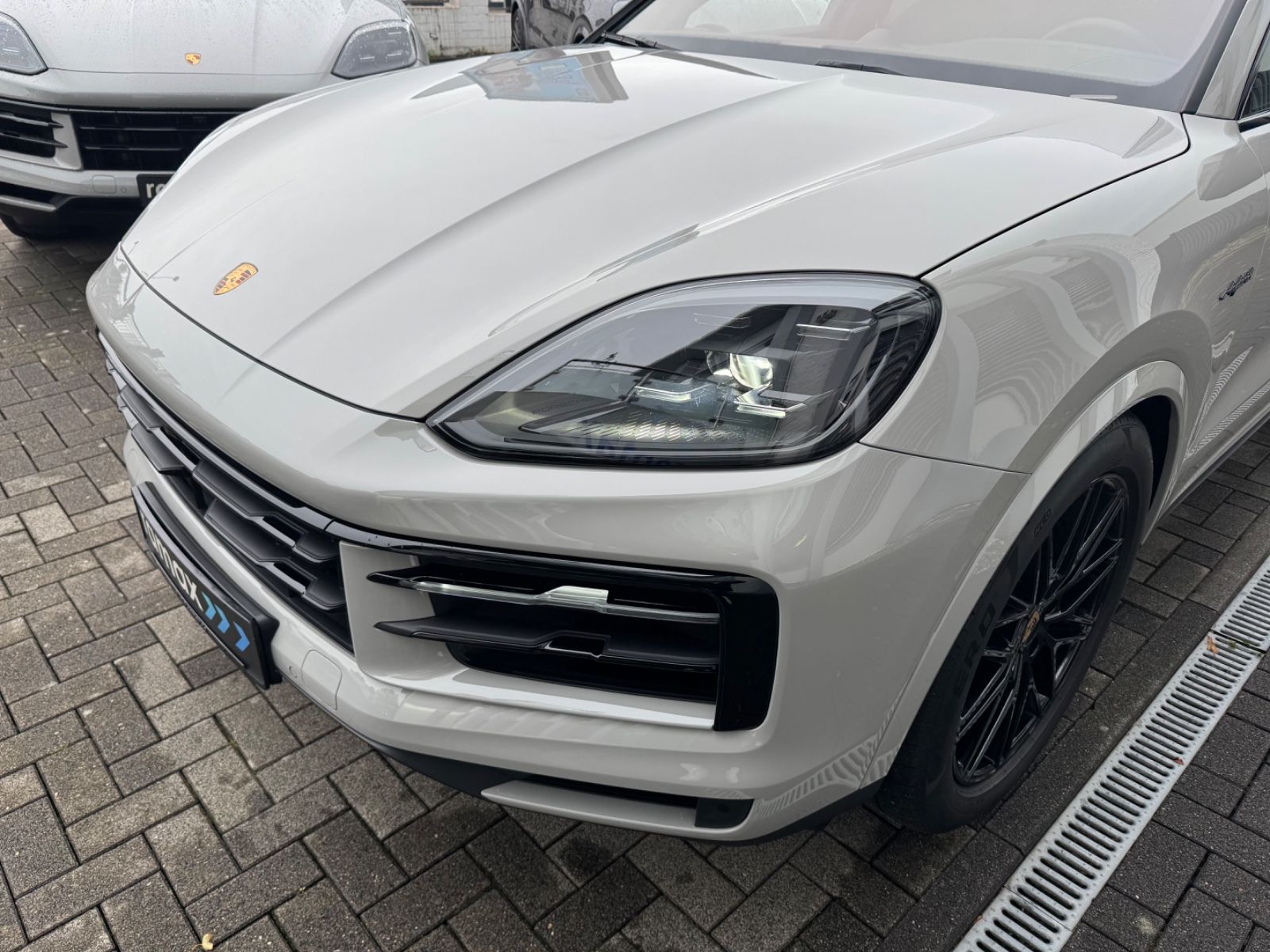 Porsche E-Hybrid Coupé INNODRIVE-LUFTF-PANO-MASSAGE-VOLL