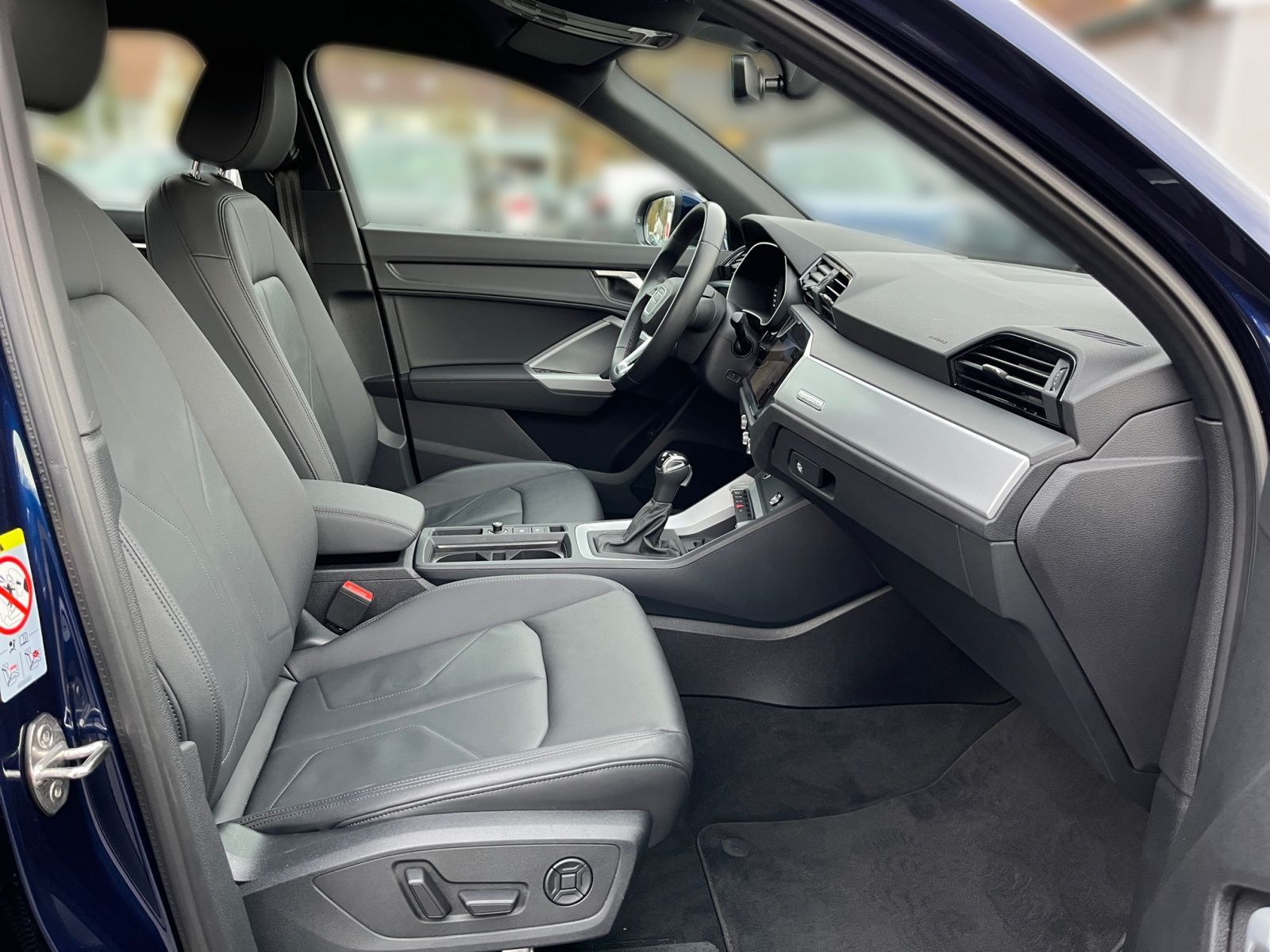 Audi Q3 35 TDI quattro S-tronic - Samsaru's Car Outlet