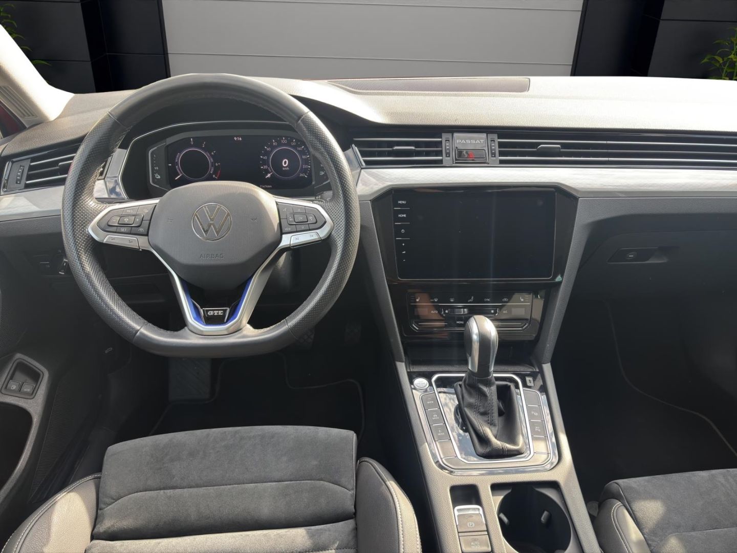 Volkswagen Passat Variant GTE 1.4 TSI Plug-In Hybrid - Samsaru's Car Outlet