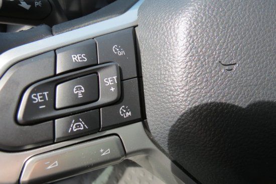 Volkswagen Amarok 2.0 TDI Life 4Motion - Samsaru's Car Outlet